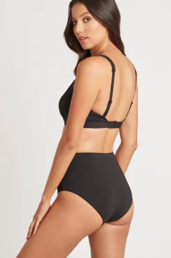 Essentials Square Neck Bra